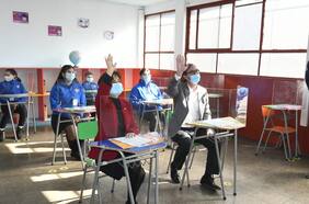 Minsal y Mineduc presentan guía para fortalecer rol de cuadrillas sanitarias en establecimientos educacionales