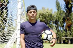 Brian Fernández retorna a Chile: San Luis lo junta con Chupete Suazo y Vidangossy