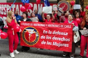 Colegio de Matronas convoca movilización nacional para este viernes por rechazo a nuevo decreto del Minsal