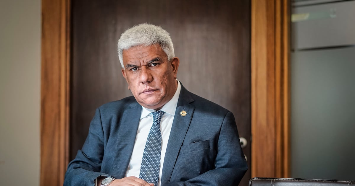 El Estado se audita a sí mismo: La fuga de un sicario acelera la reforma forzosa de la justicia y la seguridad