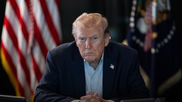 Qué dicen sobre la mente de Trump sus ráfagas de posteos nocturnos