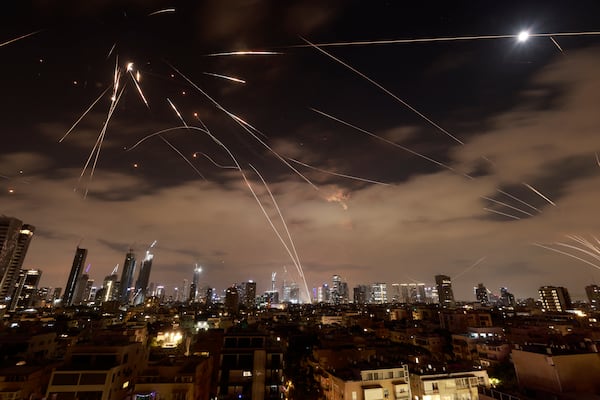 Francia, Alemania y Reino Unido piden a Irán “no emprender otras acciones que puedan desestabilizar la región” - La Tercera