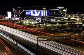 La fiesta y las luces del Super Bowl paralizan Estados Unidos