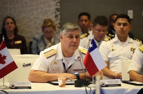 En encuentro naval internacional: comandante en jefe de la Armada propone realizar operativos conjuntos en el Pacífico