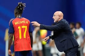DT de España responde a las críticas del debut tras golear a Arabia Saudita: “A nadie le gusta que duden de su trabajo”
