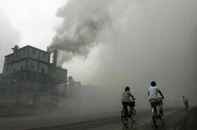 Migración masiva: uno de los efectos sociales de la contaminación del aire que podría afectar a Chile