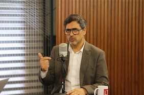 Alcalde Jadue acusa que ciertas propuestas de Kast pondrían en riesgo la democracia: “No es un político que hable de manera honesta”