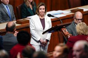 Nancy Pelosi insta a Joe Biden a “tomar una decisión” rápidamente sobre la carrera presidencial