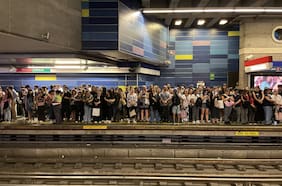 Récord de escaleras mecánicas y ascensores malos: la compleja situación que enfrenta Metro de Santiago