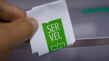 El “excesivo formalismo” del Servel en la rendición de gastos de campaña que obstaculiza el reembolso público a candidatos