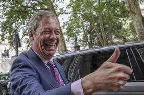A cinco años del Brexit, partido de extrema derecha de Nigel Farage lidera las encuestas por primera vez