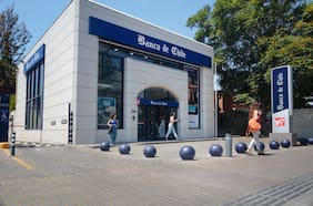 Banco de Chile responde con dureza al director jurídico de la CMF en disputa por créditos a deudores de pensiones alimenticias