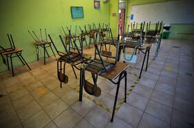 Suspenden clases por tercer día consecutivo: revisa los 235 establecimientos afectados