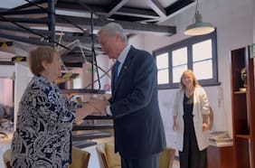 Así fue el encuentro entre Michelle Bachelet y el Presidente electo José Antonio Kast