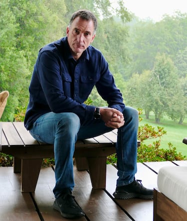 Nicholas Davis se convirtió en el controlador de Yuotopia