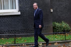 Expremier británico David Cameron revela que padece cáncer de próstata y que ya recibió tratamiento