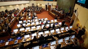El soterrado acuerdo al interior del Congreso para trasladar las sesiones de sala a Santiago