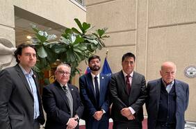 La rebelión de parlamentarios de Arica contra Elizalde a días de su cuenta pública ministerial