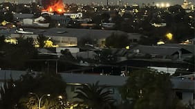 Incendio en fábrica textil de Independencia moviliza a Bomberos