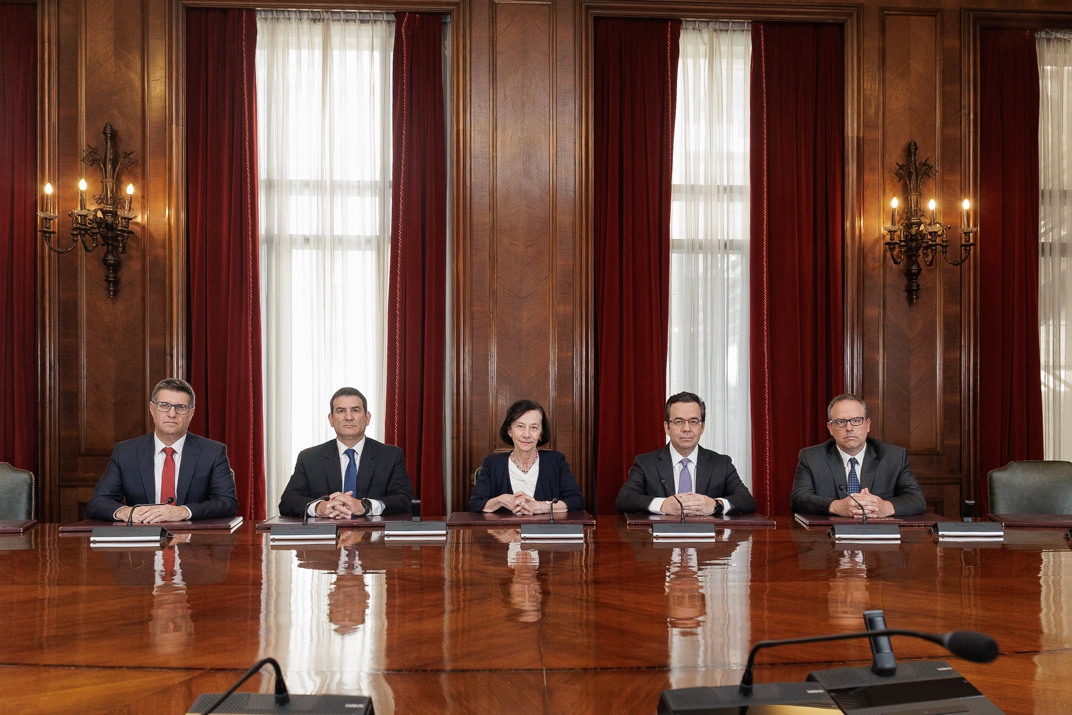 Banco Central de Chile eleva requerimiento de capital bancario para mitigar riesgos financieros