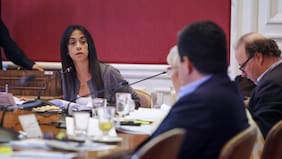 Núñez (RN) se afianza en la derecha para presidir el Senado, pero PS y PPD rechazan alternacia desigual de 3x1