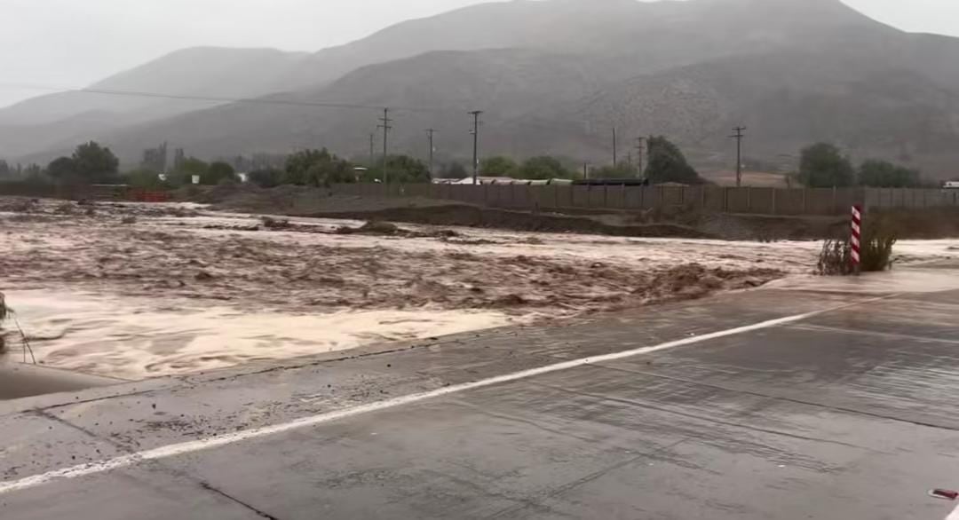 Regiones de Atacama y Coquimbo se mantienen bajo alarma meteorológica por sistema frontal