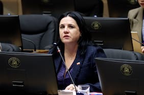 Steinert en pausa: Kast esperará resultado de comisión investigadora para despejar nuevo nombramiento en el extranjero