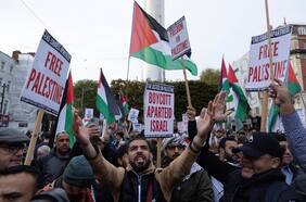 Hamas llama a los palestinos a protestar por bombardeos en Gaza y a enfrentarse contra las tropas israelíes en Cisjordania