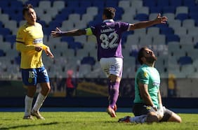 El clásico penquista es lila: Deportes Concepción aguanta pese a la polémica expulsión de Larrivey y vence a la UdeC