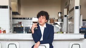 Lucas Espinoza estrena su primer especial de comedia: “Por ahora no me interesa ir a Olmué o a Viña”