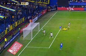 Un despeje que vale un gol: Alan Saldivia se luce con una fenomeral salvada en la línea para impedir el primero de Boca