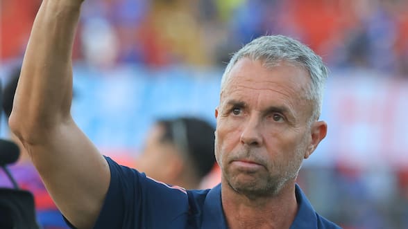 La fría despedida de la U para oficializar la salida de Gustavo Álvarez