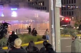 Lo que se sabe de la caótica fonda de Lo Barnechea que terminó con lacrimógenas, un show suspendido y culpas cruzadas