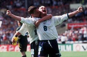 Exfigura de Inglaterra es internado de urgencia