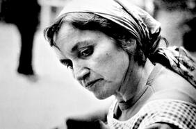 El día que Violeta Parra conoció a Pablo Neruda y deslumbró a los intelectuales chilenos