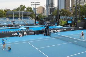 Tras 24 horas de pánico, vuelve el tenis en Australia