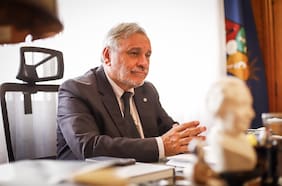 Pablo Ruiz-Tagle, candidato a la rectoría de la Universidad de Chile: “Estudiaré todas las acciones legales para que Clark dé un paso al costado”