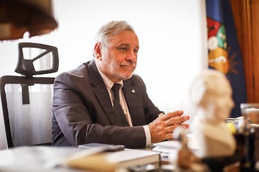 Pablo Ruiz-Tagle, candidato a la rectoría de la Universidad de Chile: “Estudiaré todas las acciones legales para que Clark dé un paso al costado”