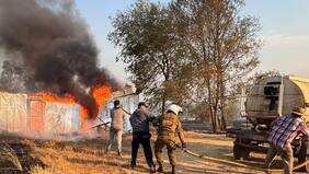 Fiscalía de Ñuble instruye diligencias a la PDI por incendio forestal en San Nicolás que deja una mujer grave y 15 casas destruidas