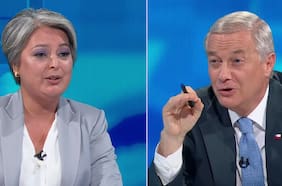 Kast interpela a Jara por sus posturas en el comité político y candidata lo acusa de desconocer el funcionamiento del Estado