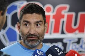 Sifup condena la agresión a futbolista de Curicó y lanza potente llamado: “Impresentable; solicitamos que la Dirección del Trabajo intervenga ya”