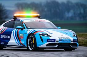 Porsche Taycan Turbo S: la Fórmula E tiene a su nuevo auto de seguridad