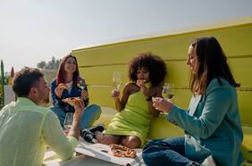 Dos espumantes para celebrar la llegada de la primavera 2023