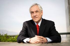 Columna de Pablo Ortúzar: ¿Quién construirá la estatua de Piñera?