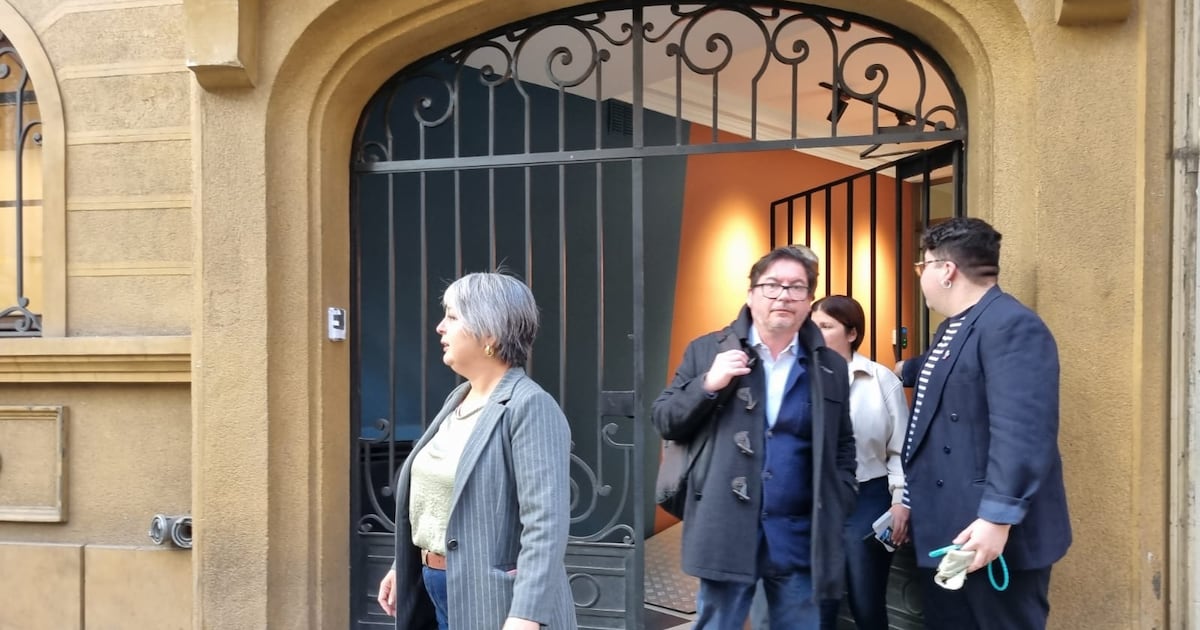 Jara consolida su comando con figuras del gobierno y cercanos: ¿estrategia o riesgo político?