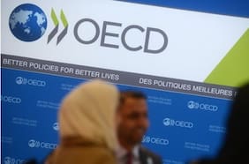 La OCDE dice que Chile tiene un “compromiso” con la consolidación fiscal y que la inversión “está retomando dinamismo”