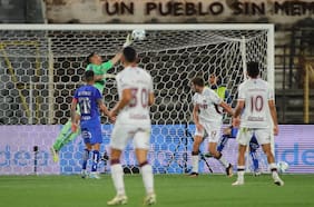 Práctica de penales y ambiente hostil: la tensa espera de la U de cara a la revancha con Lanús por la Copa Sudamericana