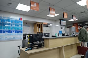 Gastos no cubiertos por isapre o Fonasa suben del 30% al 35% del bolsillo propio y Chile queda por sobre el promedio OCDE