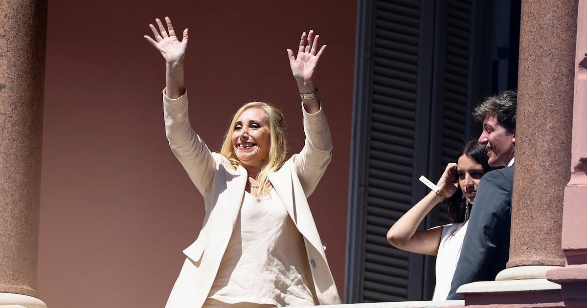 El pulso de poder entre Karina y Javier Milei: cómo la tenencia compartida del gobierno argentino desafía la narrativa libertaria