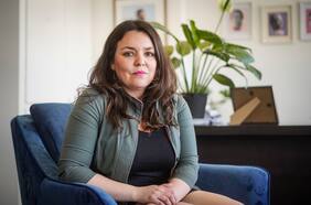 Directora de Junaeb destaca política de beneficiarios finales en licitación del Programa de Alimentos y asegura que no se repetirán retrasos con útiles